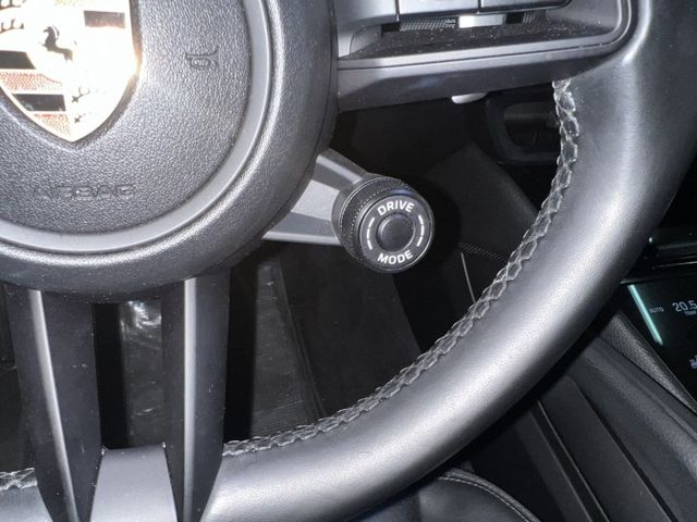 2024年式24年領牌 全程原廠保養 原廠保固中 小改款 液晶螢幕 導航 跑計 全景天窗 腳踢尾門 車道維持 摸門  第10張相片