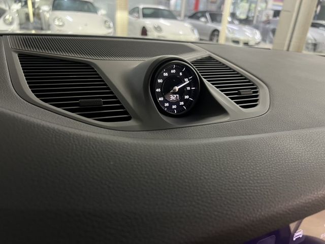 2024年式24年領牌 全程原廠保養 原廠保固中 小改款 液晶螢幕 導航 跑計 全景天窗 腳踢尾門 車道維持 摸門  第15張相片