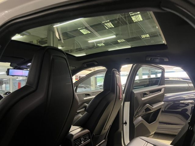 2024年式24年領牌 全程原廠保養 原廠保固中 小改款 液晶螢幕 導航 跑計 全景天窗 腳踢尾門 車道維持 摸門  第19張相片