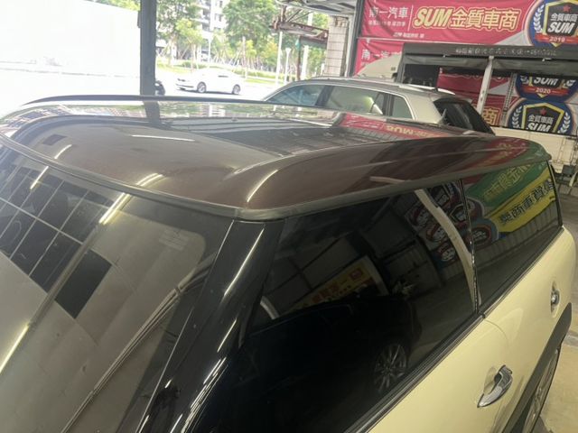總代理5門CLUB MAN1.6S版 僅跑10萬公里 里程保證 認證車 全車原鈑件 保養剛完成  第10張相片