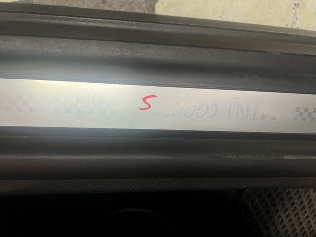 總代理5門CLUB MAN1.6S版 僅跑10萬公里 里程保證 認證車 全車原鈑件 保養剛完成  第13張相片