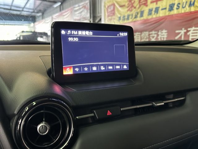 原鈑件認證車 18年小改款 Ikey 六安 車道偏移 摸門 魂動紅  第8張相片
