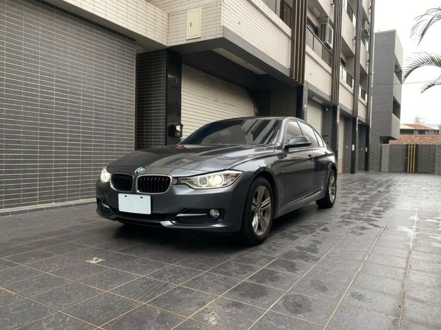 BMW寶馬 318D SEDAN  第1張相片
