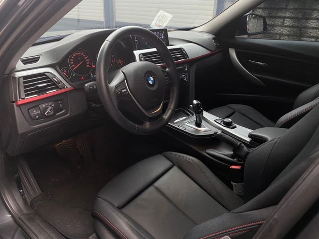 BMW寶馬 318D SEDAN  第5張相片