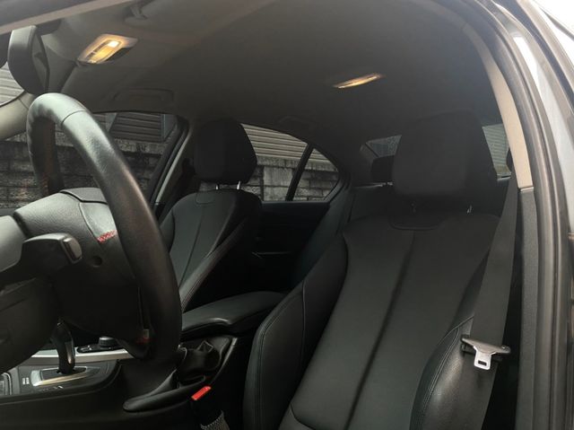 BMW寶馬 318D SEDAN  第7張相片
