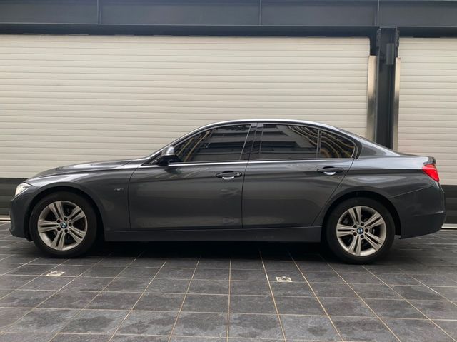BMW寶馬 318D SEDAN  第20張相片