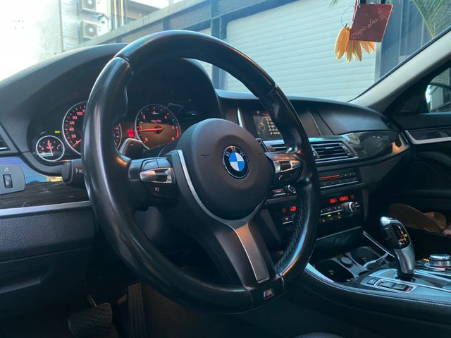 BMW寶馬 520D  第6張相片