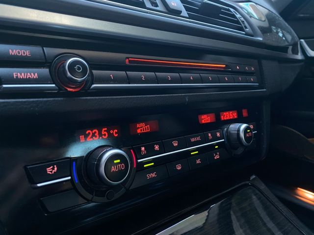 BMW寶馬 520D  第8張相片