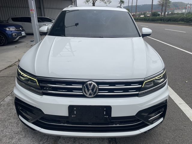 VOLKSWAGEN福斯 TIGUAN  第2張相片