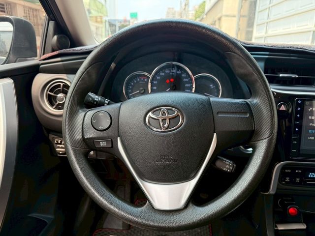 TOYOTA豐田 ALTIS  第5張相片