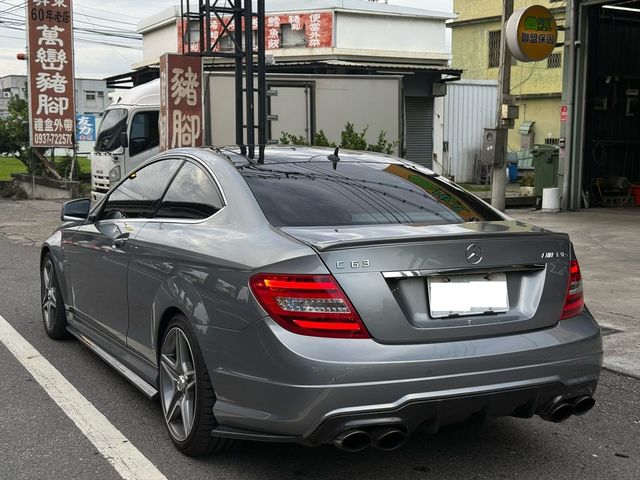 M-BENZ賓士 C63 AMG  第2張相片