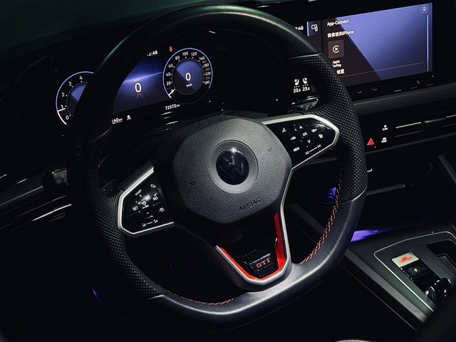 VOLKSWAGEN福斯 GOLF GTI  第3張相片