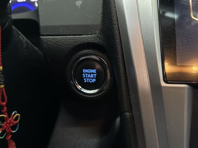 TOYOTA豐田 CAMRY  第8張相片