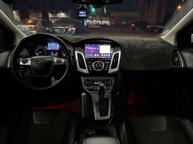 FORD福特 FOCUS  第7張相片