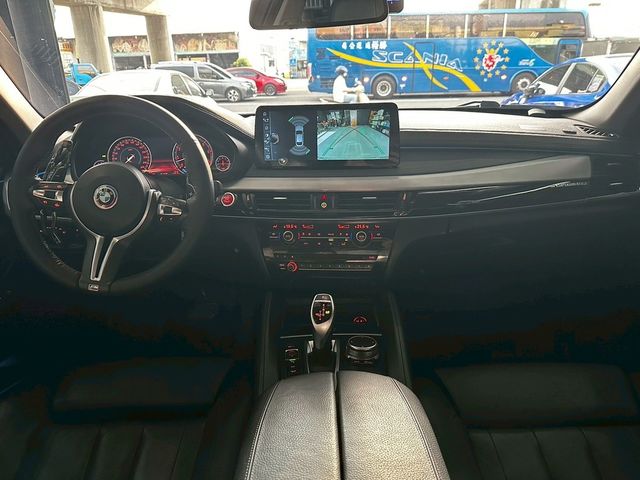 BMW寶馬 X6  第4張相片