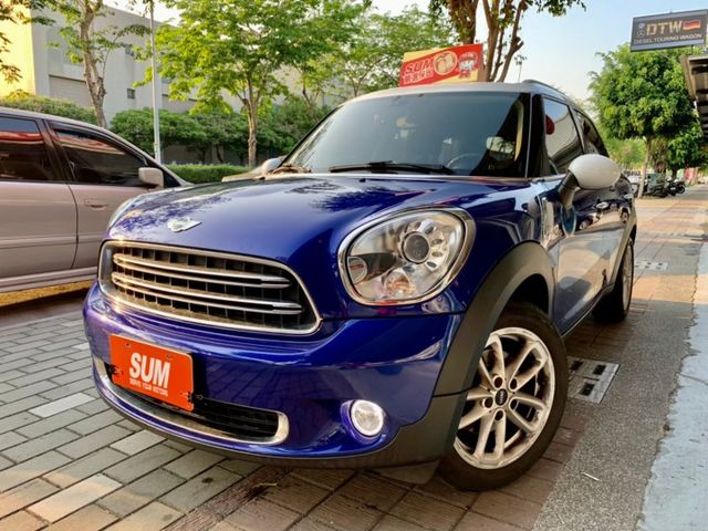 藍白雙色獨特稀有MINI COUNTRYM 1.6  第1張相片