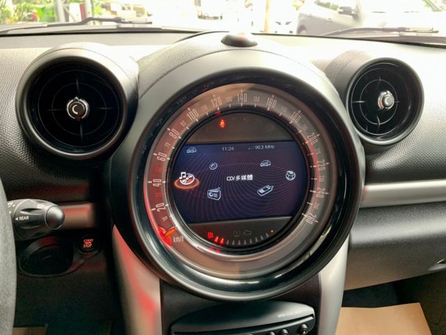 藍白雙色獨特稀有MINI COUNTRYM 1.6  第10張相片