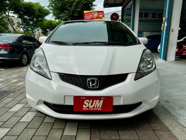 2010年FIT 1.5 好養超值代步車  第2張相片