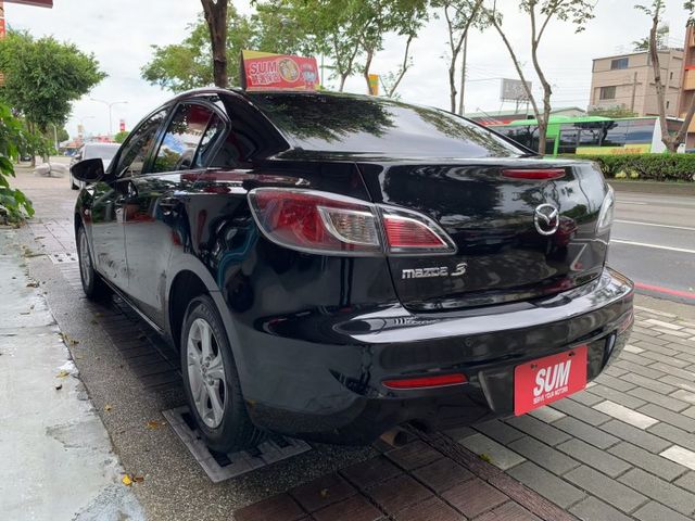 2014年MAZDA3 四門2.0  第5張相片