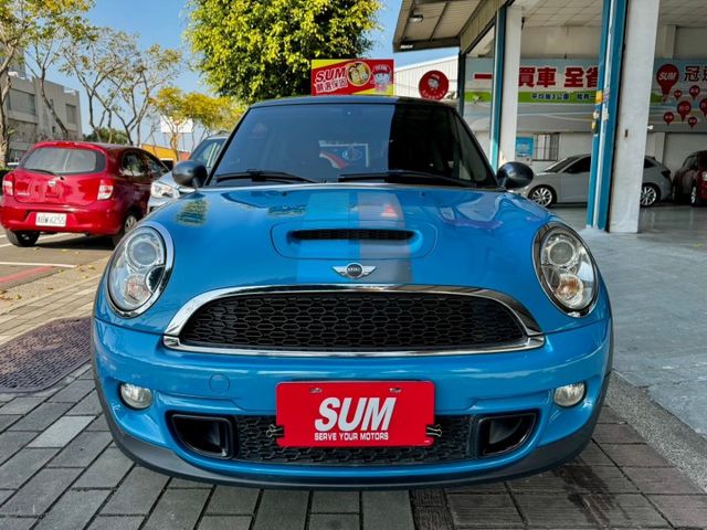 MINI小鋼炮 COOPER S英倫特仕版  第2張相片