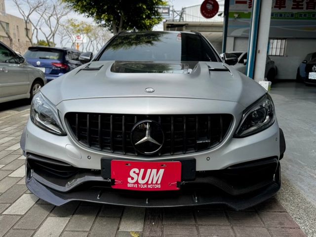 20年 改款後C63s estate 全車精品改 全車碳纖維  第5張相片