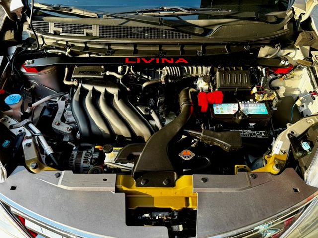 超值商用車省油好載貨 2017年LIVINA 1.6  第13張相片