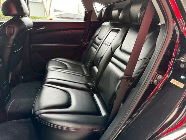 Luxgen U6 Turbo跨界小休旅CP值高!!低里程認證車五大保固  第12張相片