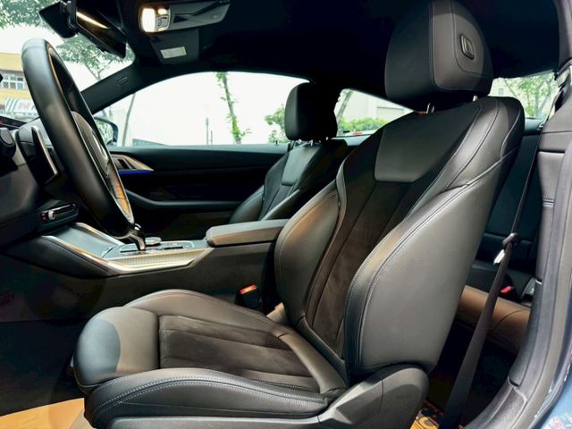新世代霸氣大鼻頭2021年420i coupe  第11張相片