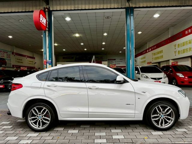 BMW運動跑旅 X4 28i M版  第4張相片