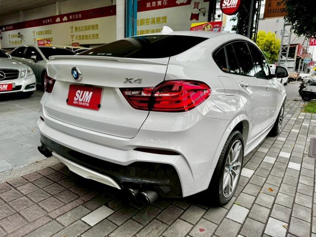 BMW運動跑旅 X4 28i M版  第5張相片