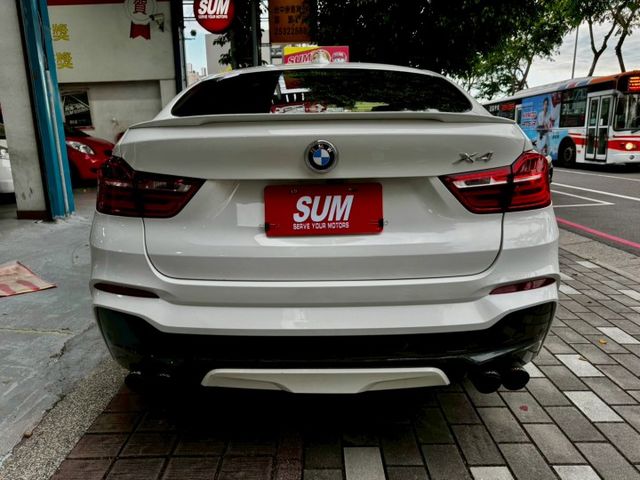 BMW運動跑旅 X4 28i M版  第6張相片
