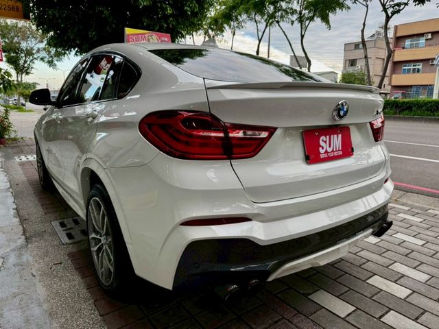 BMW運動跑旅 X4 28i M版  第7張相片