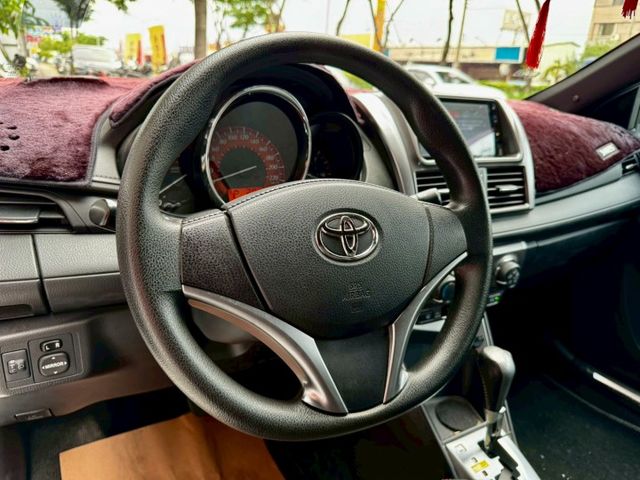 2018年式YARIS 1.5 精裝盲點版  第7張相片