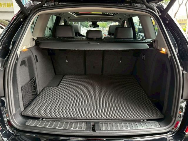 2017年式BMW X3 20i領航版汽油一手車滿配360環景/摸門/全景天窗  第16張相片