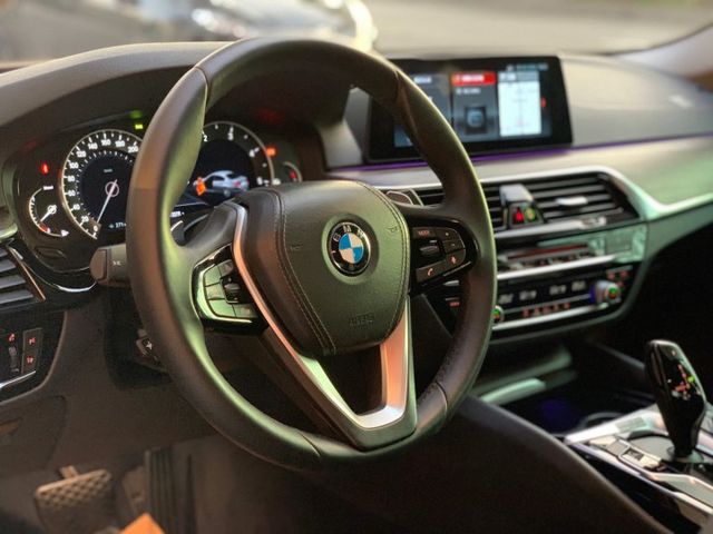 G30 520D 2.0 豪華柴油轎車  第6張相片