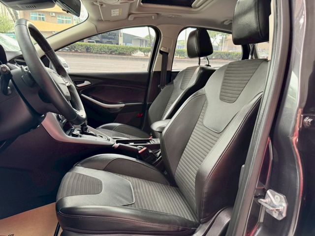 2017年式FOCUS 1.5渦輪S運動版豪華滿配  第8張相片