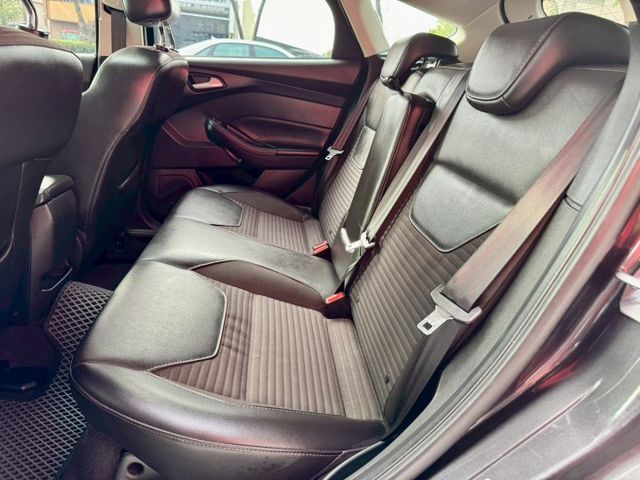 2017年式FOCUS 1.5渦輪S運動版豪華滿配  第14張相片