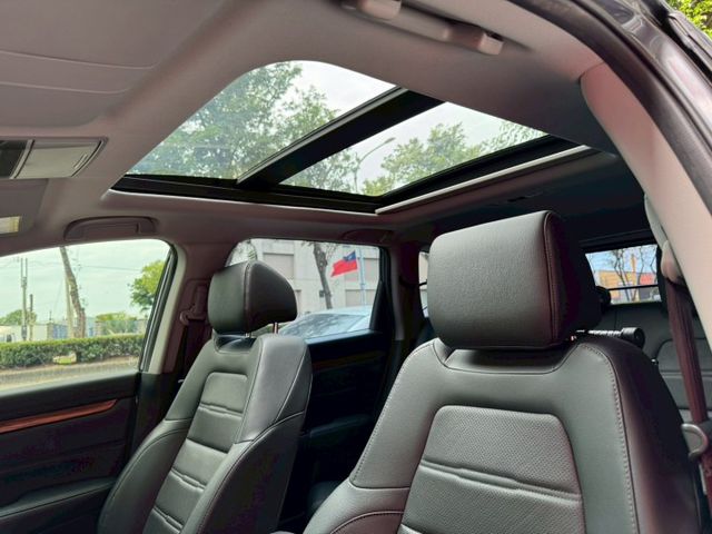 五代CRV 頂規S版本 YES認證車  第8張相片