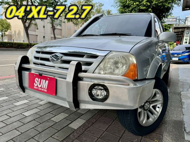 爬山涉水樣樣通V6稀有XL-7 七人座 加裝防撞桿  第1張相片