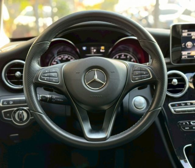 總代理賓士豪華轎車2018年式C200 低里程/環景/盲點偵測  第6張相片