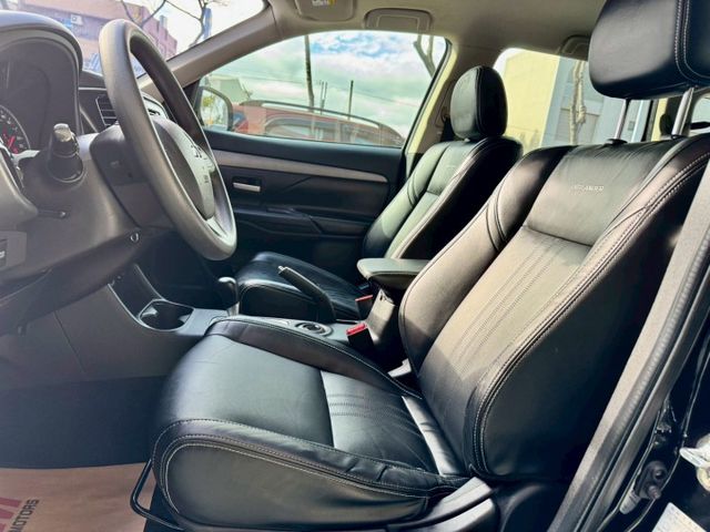 超值便宜休旅車Outlander!!認證車保固一年  第4張相片