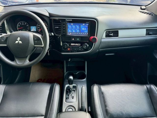 超值便宜休旅車Outlander!!認證車保固一年  第5張相片