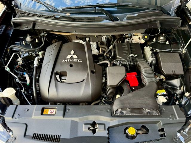 超值便宜休旅車Outlander!!認證車保固一年  第8張相片