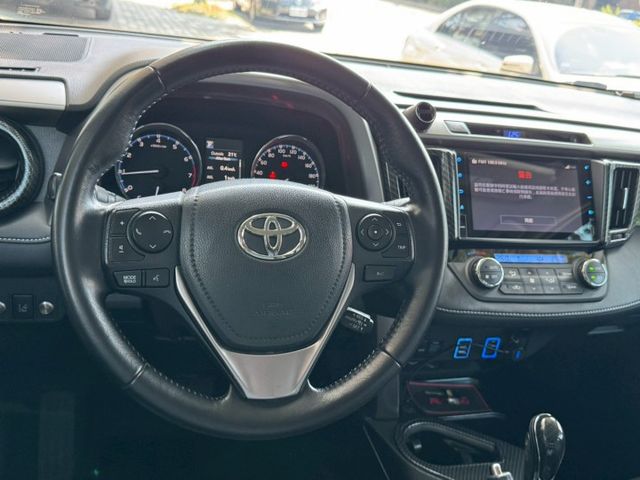 2017年式RAV4尊爵版!!有ACC跟車/環景  第9張相片