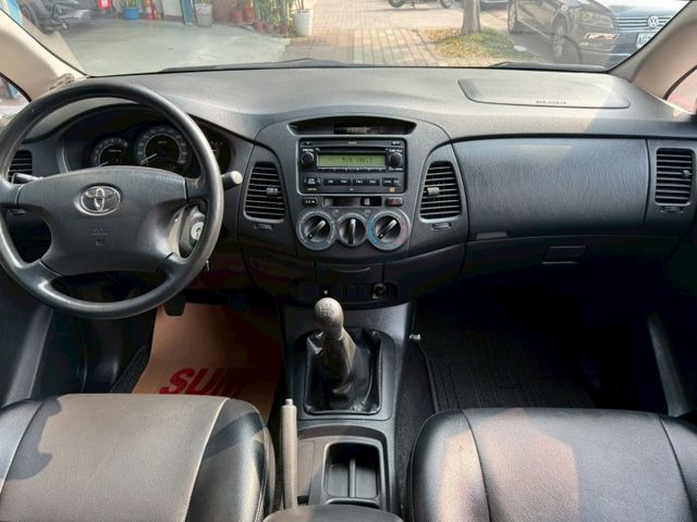 稀有手排才有力INNOVA!!是皮椅的!!  第8張相片