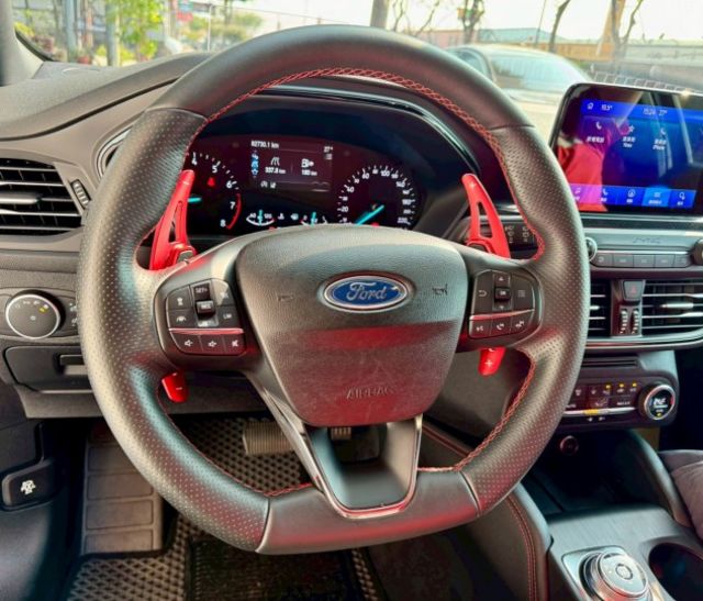 2020年式FOCUS 1.5 ST-LINE  第8張相片