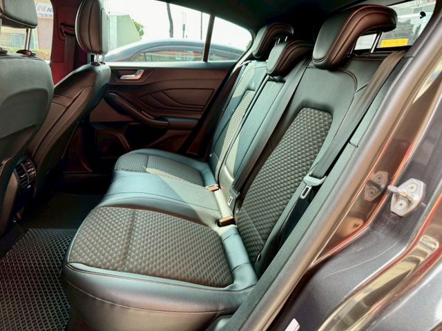 2020年式FOCUS 1.5 ST-LINE  第9張相片