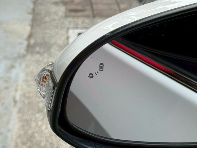 稀有運動Z版 免KEY/恆溫/定速/盲點偵測/換檔撥片  第10張相片