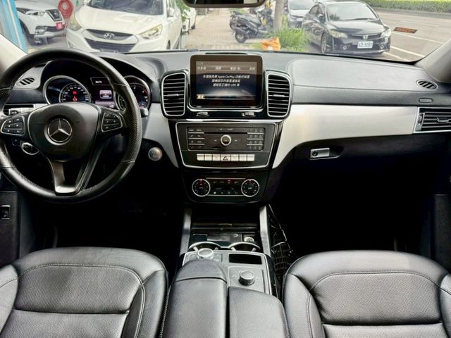 GLE 350D COUPE斜背豪華休旅 V6柴油引擎  第9張相片