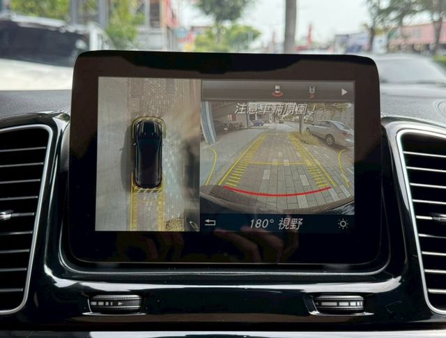 GLE 350D COUPE斜背豪華休旅 V6柴油引擎  第13張相片